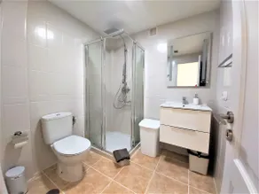 Sarah Apartments, Sarah Apartment 2C - Image 3