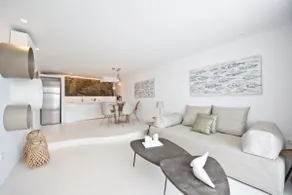 10' to Chora • Private Pool • Read Listing & Rules - Image 4