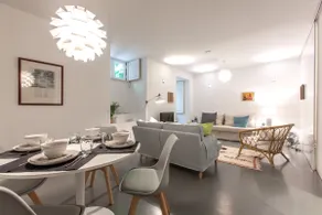 Renovated Apart with Private Courtyard, By TimeCooler - Image 3
