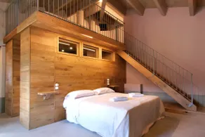 Exclusive Apartment: 5 Bedrooms with firelace - Image 2