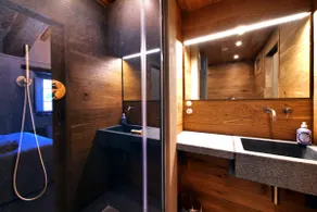Exclusive Apartment: 5 Bedrooms with firelace - Image 3