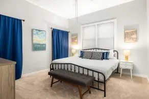 Midtown Guest House - Gå til alt, fiber wifi, gratis parkering - Image 4