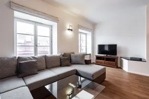 Town Hall Square - Two Storey Suite - View - Image 4