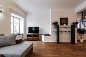 Town Hall Square - Two Storey Suite - View - Image 5