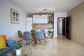 Sandy Bay Apartments - free mountainbike rental - - Image 3