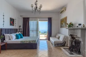Villa Maria - Image 2
