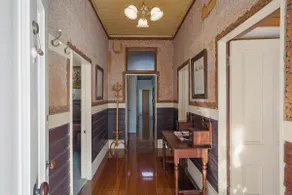 Dar-el -Great Old World Charm, pet friendly home! - Image 4