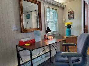 The Upper Room: Small town apt near off roading. - Image 5