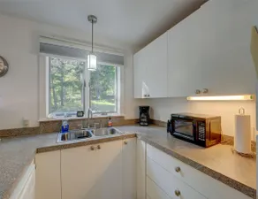 In the heart of Northeast Harbor & Acadia Nat Park - Image 4