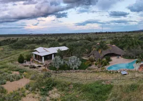 cocoa villa in the bush - Image 2