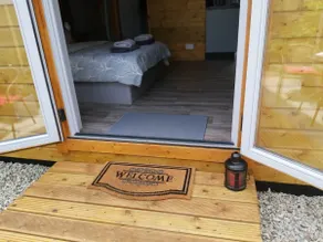 The Cosy Cabin - Image 2