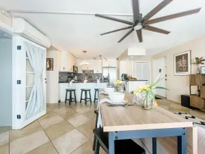 Bright & Breezy Condo and Beach w/ Free Parking!! - Image 5