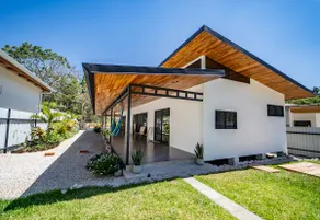 NEW HOME with Pool - Image 2