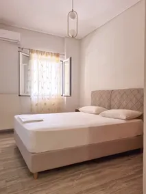 SEA VIEW APARTMENT - Image 4