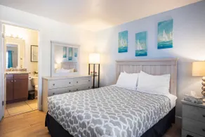 ❤ Lovely condo! Walking distance to Strip with pool & spa - Image 2
