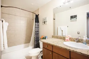 ❤ Lovely condo! Walking distance to Strip with pool & spa - Image 4