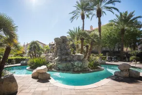 ❤ Lovely condo! Walking distance to Strip with pool & spa - Image 5