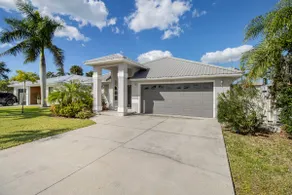 Vanderbilt Beach House - Image 4