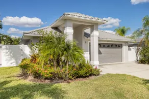 Vanderbilt Beach House - Image 5