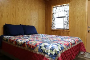 Wood Guest Ranch Waterfront Issoba Cabin - Image 4