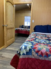 Wood Guest Ranch Waterfront Issoba Cabin - Image 5