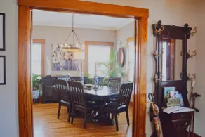 The historic Mahoney House in Russell is ideal for families and large groups. - Image 5