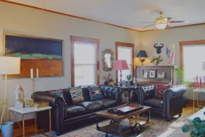The historic Mahoney House in Russell is ideal for families and large groups. - Image 2