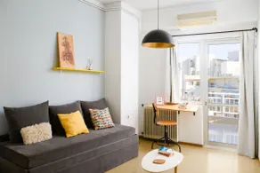 Big Terrace Apartment in the City Center - Image 3