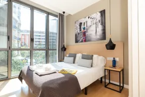 BRIGHT ★APARTMENT Sagrada Familia/AC/1 GB Wifi - Image 2