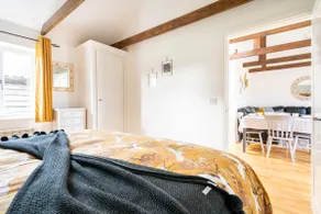 Willow Cottage in a beautiful Kent setting. - Image 4