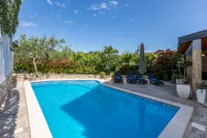 Luxury 5BR Residence Granić Heated Pool & Gym - Image 5