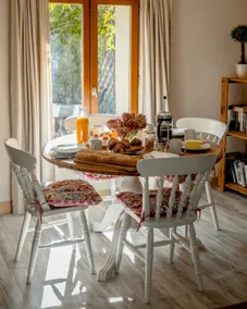 Charming 2 bed Gîte; heated pool in grounds - Image 3