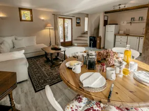 Charming 2 bed Gîte; heated pool in grounds - Image 2