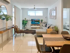 Darwin City Chic Apartment - Image 2