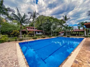 Quinta El Poblado 30 minutes away from Jacó Beach - Image 2