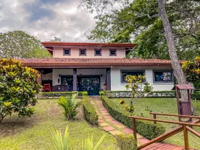 Quinta El Poblado 30 minutes away from Jacó Beach - Image 4