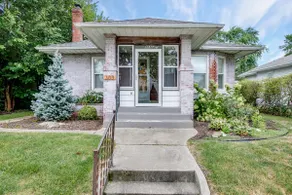 Entire South Bend Bungalow - Walk to Notre Dame - Image 2
