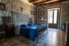 Granatasi house - Image 3
