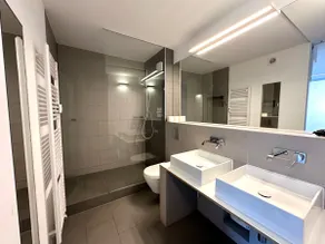 Cozy - large living area, close to the train - Image 5