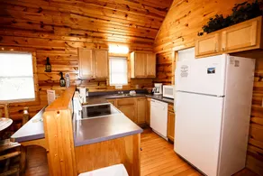 2 Bedroom Cabin with Hot Tub (Beaver-Beckley) - Image 5