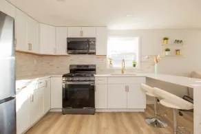 Cute Newly Remodeled Home Close to Notredame 2bed - Image 4