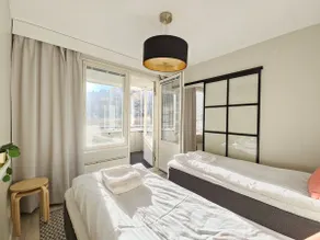 Modern One-Bedroom with glazed sun balcony, 350m metro - Image 2
