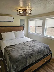 Sunset Ranch Cottage with Views - Image 5