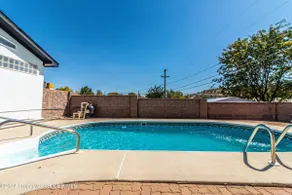 4-Bedroom Retreat with Pool and putting green - Image 5