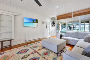 Dare Street Family Getaway- Walk to beach + shops - Image 2