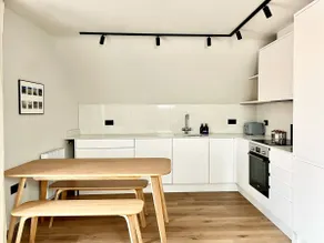 Midland Suites- Apartment 6 - Image 4