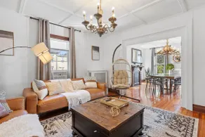 Victorian 4BR/2BA Modern Home - Image 2