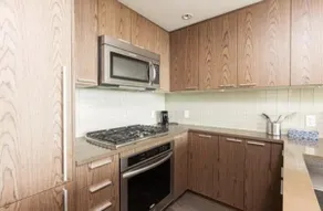 Spacious 1BDR in CoquitlamCenter - Image 4