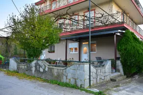 Villaggio traditional living - Image 5