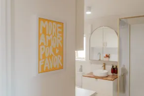 Blackmans Bay Studio - Full kitchen, Netflix - Image 5